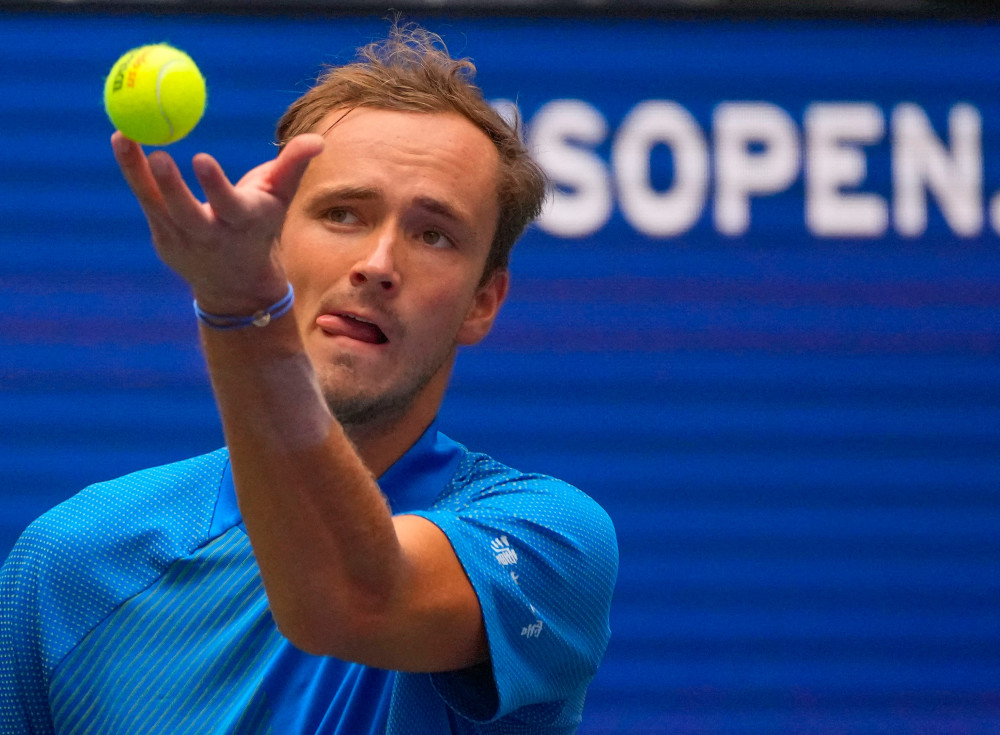 面对三名后 面对三名后